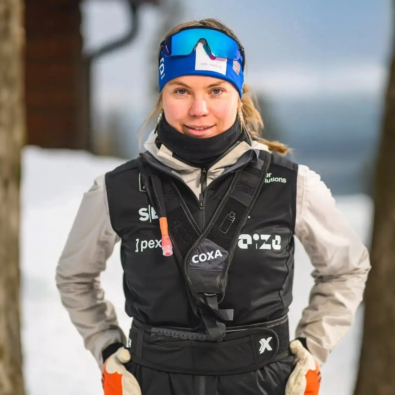 CoXa R3 Back Pack 3 liter - View skiers front view